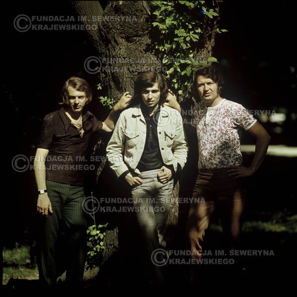 # 1104 - Czerwone Gitary 1970r. Jerzy Skrzypczyk, Seweryn Krajewski, Bernard Dornowski.
