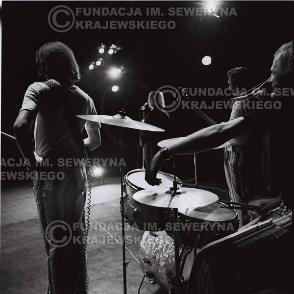 # 1443 - 1973r. koncert Czerwonych Gitar w Poznaniu w składzie: Bernard Dornowski, Seweryn Krajewski, Jerzy Skrzypczyk.