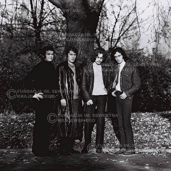 # 502 - 'Trzy Korony' 1970r. W składzie: od lewej: Ryszard Klenczon , Krzysztof Klenczon, Grzegorz Andrian i Piotr Stajkowski