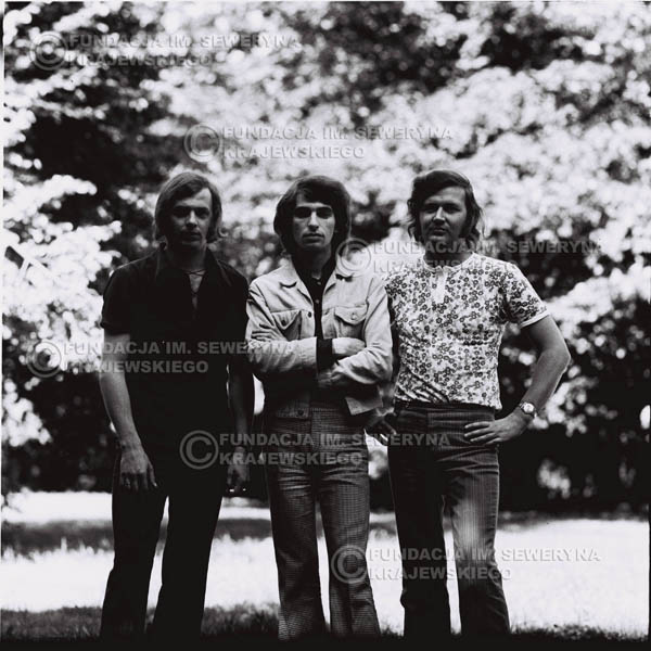 # 694 - 1970r. Czerwone Gitary w składzie: Seweryn Krajewski, Bernard Dornowski, Jerzy Skrzypczyk.