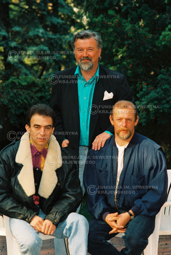 # 938 - 1991r. sesja zdjęciowa w Michalinie, Czerwone Gitary w składzie: Seweryn Krajewski, Bernard Dornowski, Jerzy Skrzypczyk