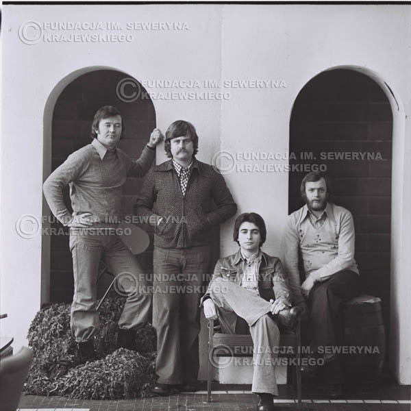 # 976 - 1975r. Od lewej: Bernard Dornowski, Ryszard Kaczmarek, Seweryn Krajewski, Jerzy Skrzypczyk