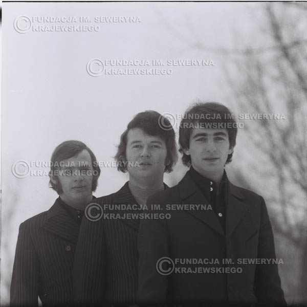 # 988 - zima 1970r. Czerwone Gitary w składzie: Seweryn Krajewski, Bernard Dornowski, Jerzy Skrzypczyk