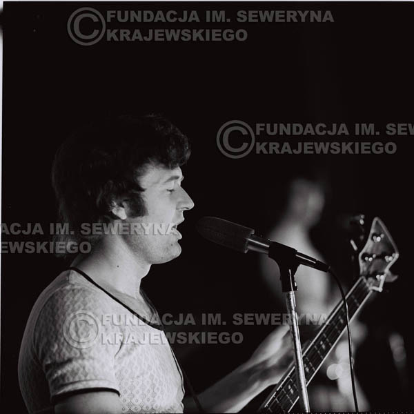 # 1255 - 1973r. Bernard Dornowski - koncert Czerwonych Gitar w Teatrze Polskim we Wrocławiu.