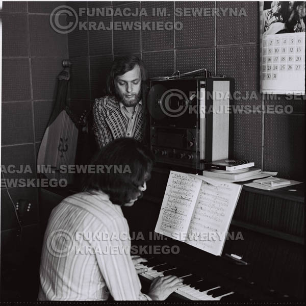 # 1314 - Seweryn Krajewski, Jerzy Skrzypczyk – 1974r. w małym domowym studio w mieszkaniu Seweryna Krajewskiego w Sopocie.