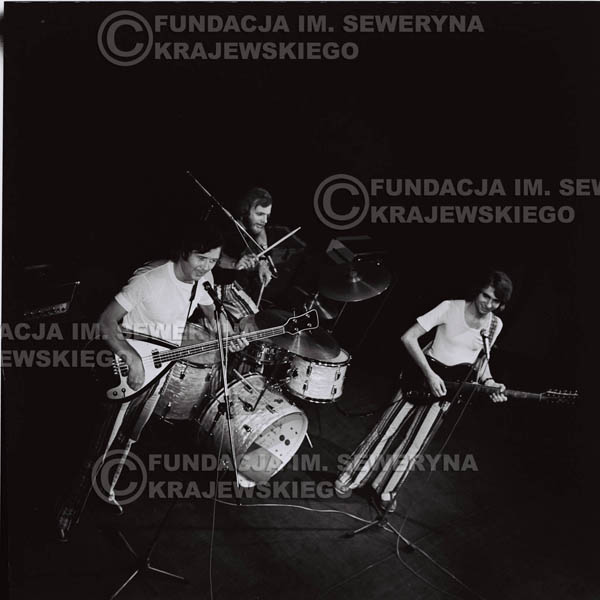 # 1439 - 1973r. koncert Czerwonych Gitar w Poznaniu w składzie: Bernard Dornowski, Seweryn Krajewski, Jerzy Skrzypczyk.