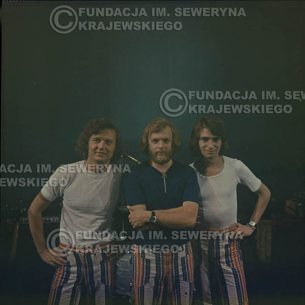 # 1516 - 1973r Koncert w Poznaniu Czerwone Gitary w składzie: Bernard Dornowski, Jerzy Skrzypczyk, Seweryn Krajewski.