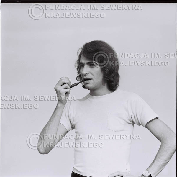 # 1612 - 1974r. Seweryn Krajewski z fajką.