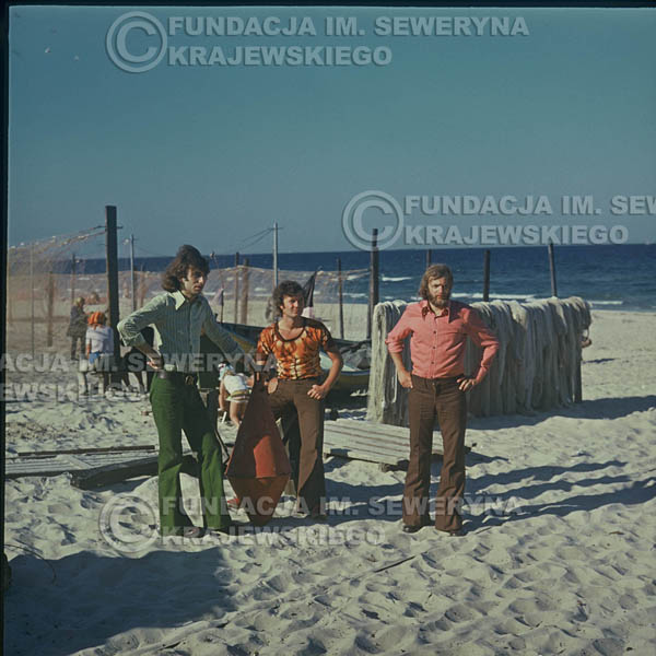 # 1636 - 1973r. plaża w Sopocie: Seweryn Krajewski, Bernard Dornowski, Jerzy Skrzypczyk