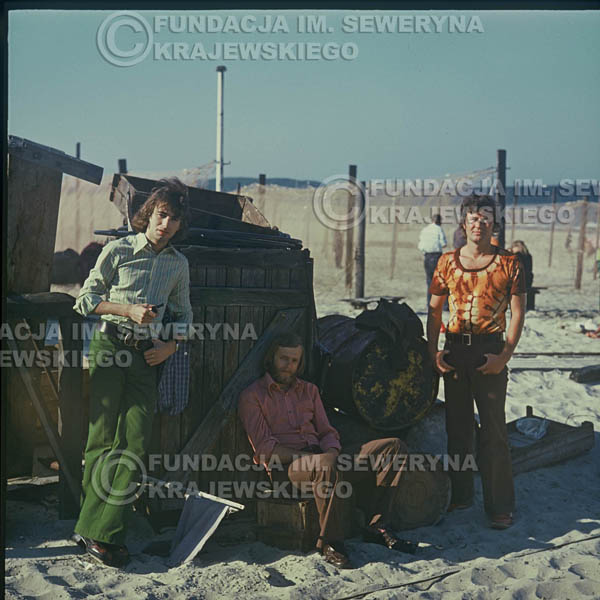 # 1637 - 1973r. plaża w Sopocie: Seweryn Krajewski, Bernard Dornowski, Jerzy Skrzypczyk