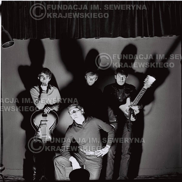 # 259 - 1966r. sesja zdjęciowa do płyty pt: 'Czerwone Gitary śpiewają kolędy'