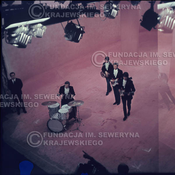 # 354 - Czerwone Gitary 1967r, telewizja w Warszawie, promocja trzeciej płyty
