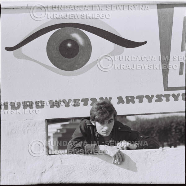# 399 - Seweryn Krajewski, 1967r. sesja w Sopocie (zdjęcia dla fanów do autografów)