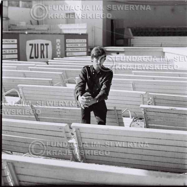 # 401 - Seweryn Krajewski, 1967r. sesja w Sopocie (zdjęcia dla fanów do autografów)
