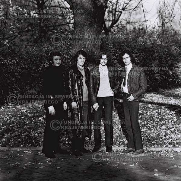 # 501 - 'Trzy Korony' 1970r. W składzie: od lewej: Ryszard Klenczon , Krzysztof Klenczon, Grzegorz Andrian i Piotr Stajkowski