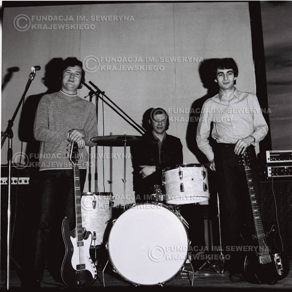 # 735 - Czerwone Gitary 1970r. w składzie: Seweryn Krajewski, Jerzy Skrzypczyk i Bernard Dornowski