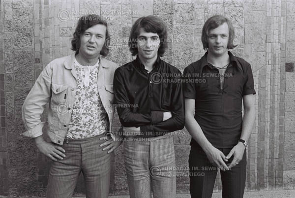 # 787 - 1970r. Warszawa, Czerwone Gitary w składzie: Seweryn Krajewski, Bernard Dornowski, Jerzy Skrzypczyk