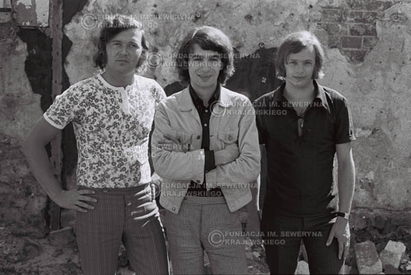 # 817 - 1970r. Warszawa, Czerwone Gitary w składzie: Seweryn Krajewski, Bernard Dornowski, Jerzy Skrzypczyk