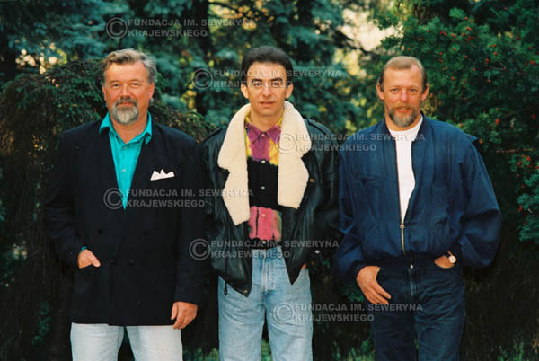 # 930 - 1991r. sesja zdjęciowa w Michalinie, Czerwone Gitary w składzie: Seweryn Krajewski, Bernard Dornowski, Jerzy Skrzypczyk