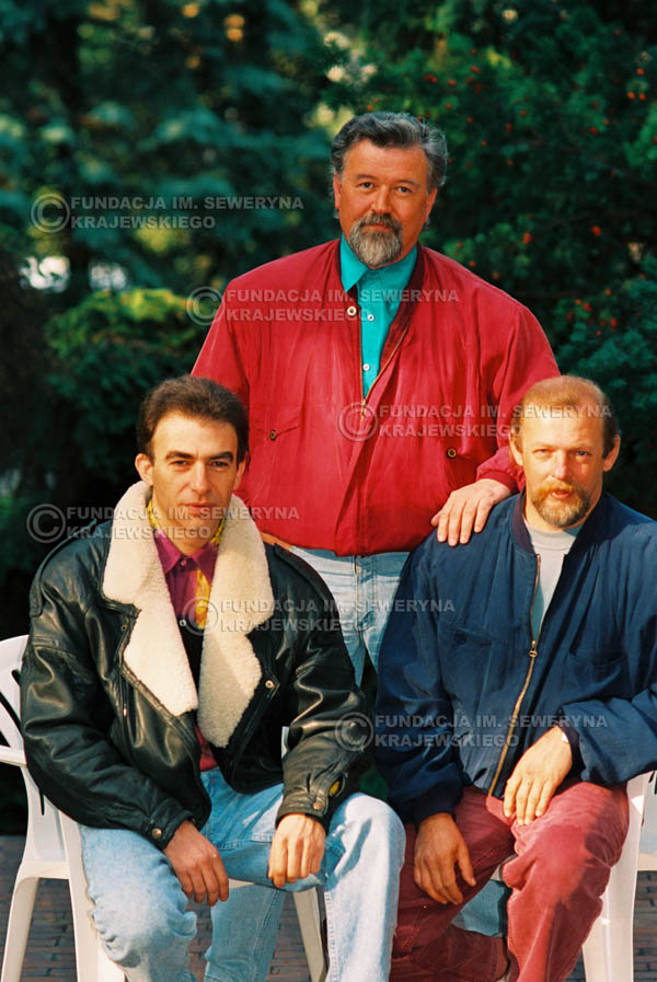 # 936 - 1991r. sesja zdjęciowa w Michalinie, Czerwone Gitary w składzie: Seweryn Krajewski, Bernard Dornowski, Jerzy Skrzypczyk